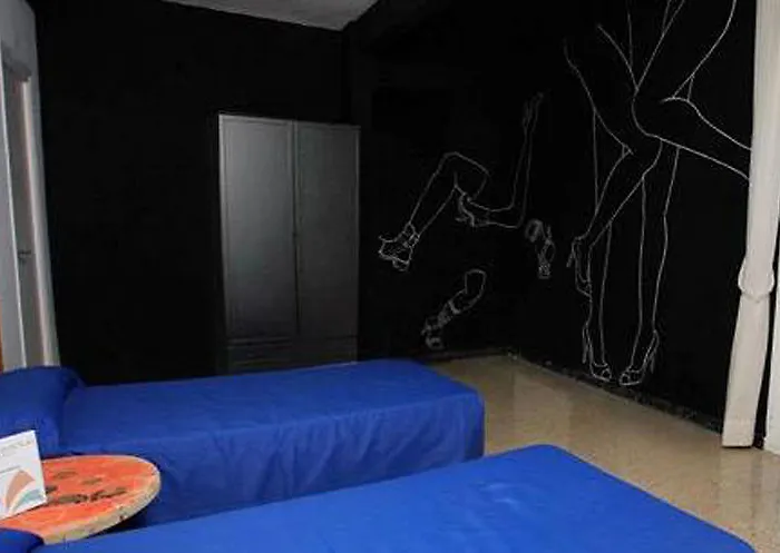 Casual Pop Art Hotel 3*