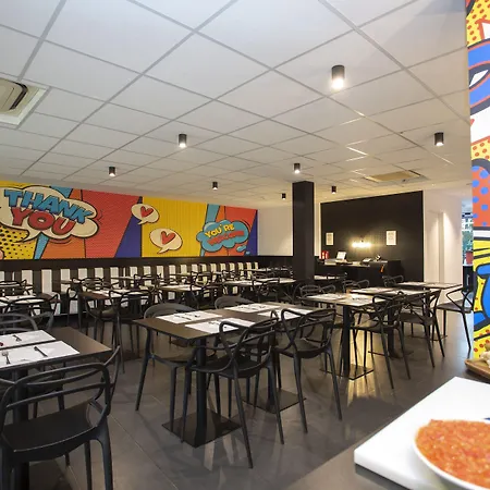 Hotel Casual Pop Art