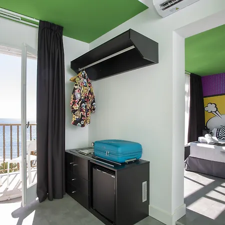 Hotel Casual Pop Art